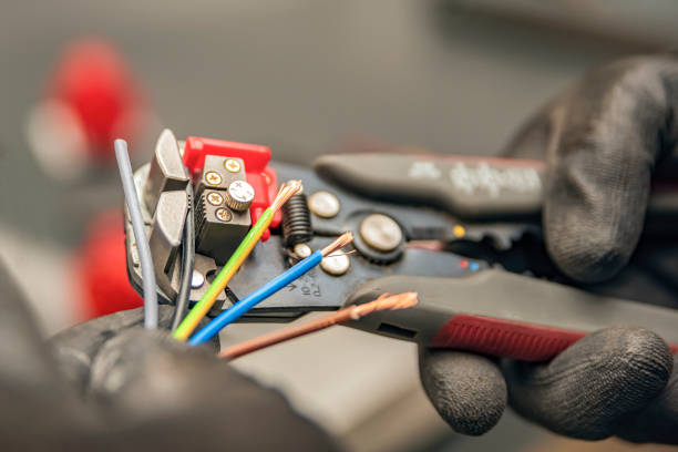 Best Circuit Breaker Repair  in Roeland Park, KS